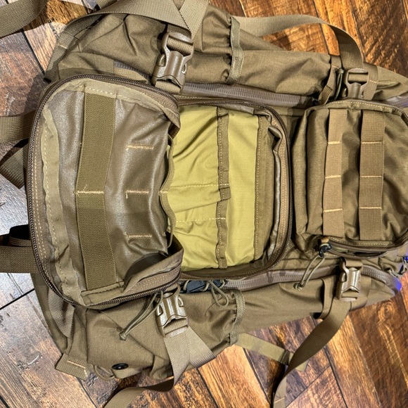 Mystery Ranch Blitz 30 - Picture 6 of 10